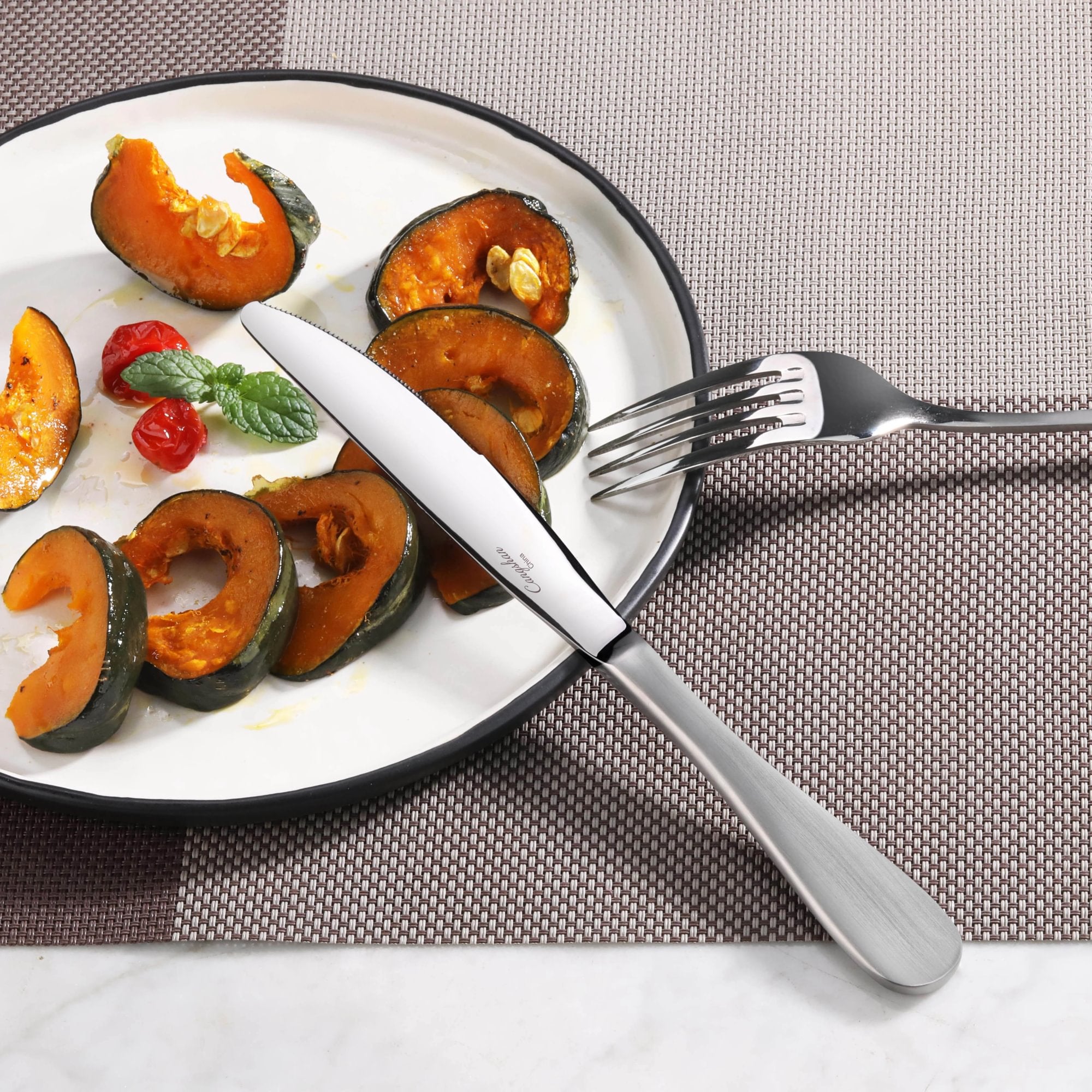 RAIN Series Dinner Knife, Stainless Steel, Matte Finish Handles, 504869